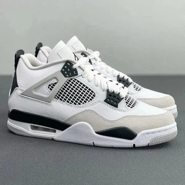 Jordan 4s